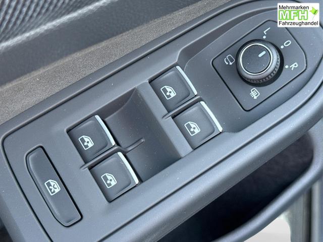 Volkswagen / Golf / Grau / / / PANO+LED-PLUS+ACC+SHZ+KEYLESS+KAMERA+18 ALU, Bei den verwendeten Bildern kann es sich um Beispielbilder handeln, ggf. teilweise mit Sonderausstattung.