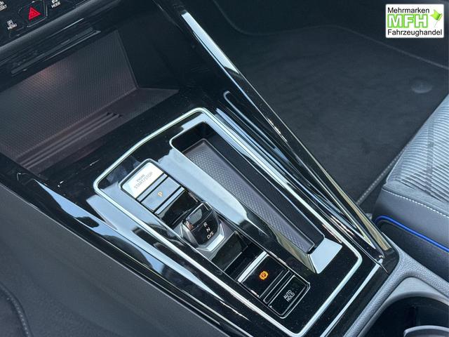 Volkswagen / Golf / Grau / / / PANO+LED-PLUS+ACC+SHZ+KEYLESS+KAMERA+18 ALU, Bei den verwendeten Bildern kann es sich um Beispielbilder handeln, ggf. teilweise mit Sonderausstattung.