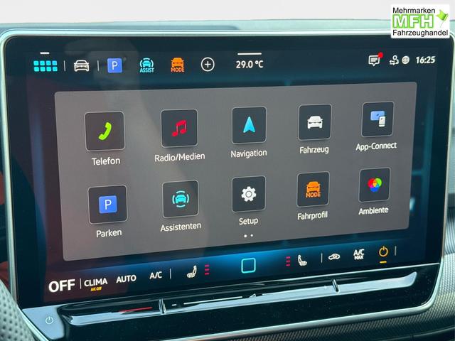 Volkswagen / Golf / Grau / / / PANO+LED-PLUS+ACC+SHZ+KEYLESS+KAMERA+18 ALU, Bei den verwendeten Bildern kann es sich um Beispielbilder handeln, ggf. teilweise mit Sonderausstattung.