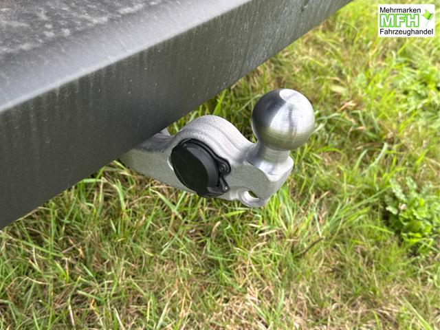 Volkswagen / T7 Caravelle / / / / KR+SHZ+9-Sitzer+AHK+GJR+KLIMAAUT.+KAMERA+PDC+LED, Bei den verwendeten Bildern kann es sich um Beispielbilder handeln, ggf. teilweise mit Sonderausstattung.