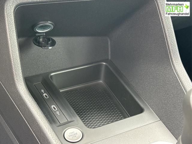 Volkswagen / Caddy Maxi / Wei&szlig; / / / Caddy Maxi KAMERA+APP+PDC+ACC+LANE ASSIST, Bei den verwendeten Bildern kann es sich um Beispielbilder handeln, ggf. teilweise mit Sonderausstattung.