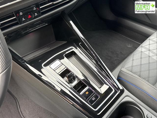 Volkswagen / Golf / Grau / / / LED-PLUS+ACC+SHZ+KEYLESS+KAMERA+18 ALU, Bei den verwendeten Bildern kann es sich um Beispielbilder handeln, ggf. teilweise mit Sonderausstattung.