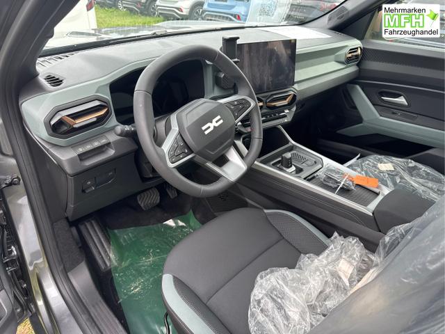 Dacia / Bigster / Grau / / / PANO+NAVI+ARKAMYS+KAMERA+SHZ+LED+18ALU, Bei den verwendeten Bildern kann es sich um Beispielbilder handeln, ggf. teilweise mit Sonderausstattung.