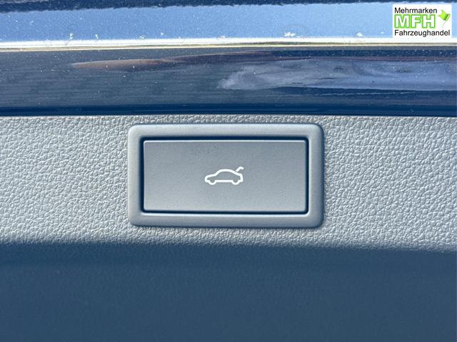 Skoda / Octavia Combi / Schwarz / / / ACC+AHK+eHK+KAM+PDC+LED+17 ALU+SHZ, Bei den verwendeten Bildern kann es sich um Beispielbilder handeln, ggf. teilweise mit Sonderausstattung.