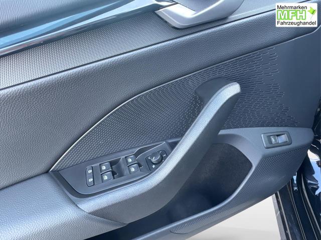 Skoda / Octavia Combi / Schwarz / / / ACC+AHK+eHK+KAM+PDC+LED+17 ALU+SHZ, Bei den verwendeten Bildern kann es sich um Beispielbilder handeln, ggf. teilweise mit Sonderausstattung.