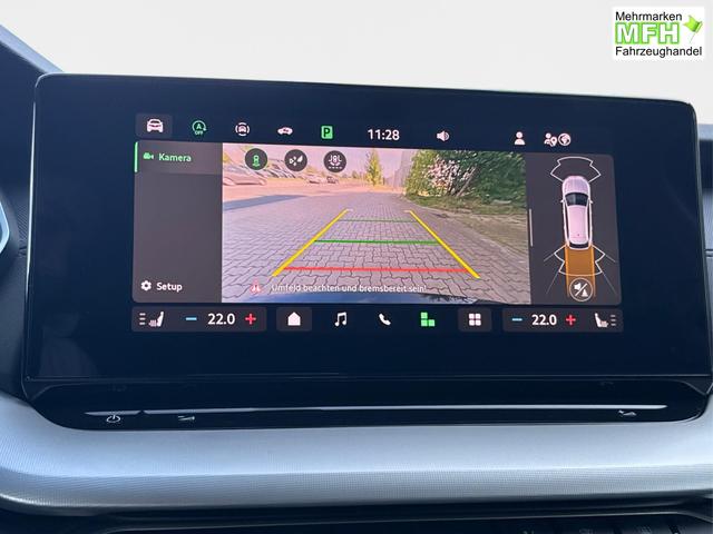 Skoda / Octavia Combi / Schwarz / / / ACC+AHK+eHK+KAM+PDC+LED+17 ALU+SHZ, Bei den verwendeten Bildern kann es sich um Beispielbilder handeln, ggf. teilweise mit Sonderausstattung.
