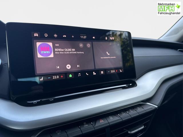 Skoda / Octavia Combi / Schwarz / / / ACC+AHK+eHK+KAM+PDC+LED+17 ALU+SHZ, Bei den verwendeten Bildern kann es sich um Beispielbilder handeln, ggf. teilweise mit Sonderausstattung.