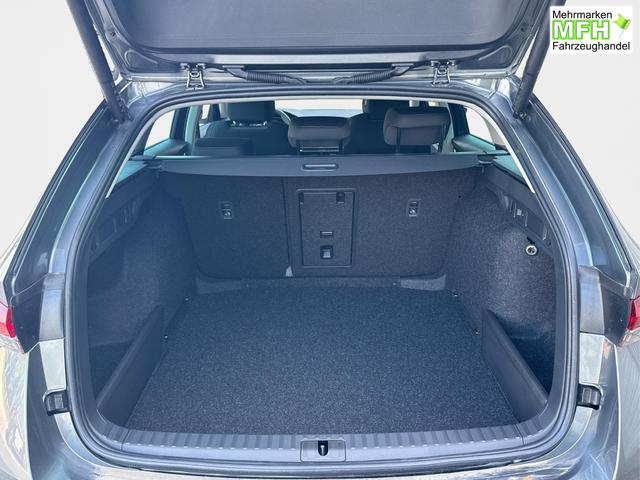 Skoda / Octavia Combi / Grau / / / ACC+AHK+eHK+KAM+PDC+LED+17 ALU+SHZ