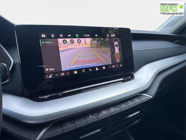 Skoda / Octavia Combi / Grau / / / ACC+AHK+eHK+KAM+PDC+LED+17 ALU+SHZ