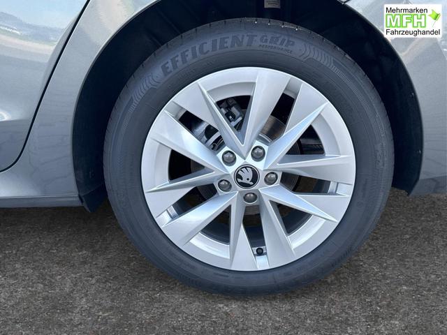 Skoda / Octavia Combi / Grau / / / ACC+AHK+eHK+KAM+PDC+LED+17 ALU+SHZ