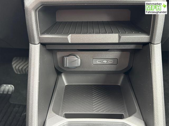 Dacia / Bigster / Gr&uuml;n / / / SHZ+KLIMA+PDC+KAMERA+LED+17 ALU, Bei den verwendeten Bildern kann es sich um Beispielbilder handeln, ggf. teilweise mit Sonderausstattung.