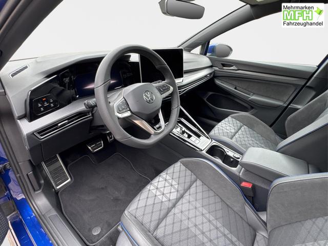 Volkswagen / Golf / Blau / / / PANO+LED-PLUS+ACC+SHZ+KEYLESS+KAMERA+18 ALU, Bei den verwendeten Bildern kann es sich um Beispielbilder handeln, ggf. teilweise mit Sonderausstattung.