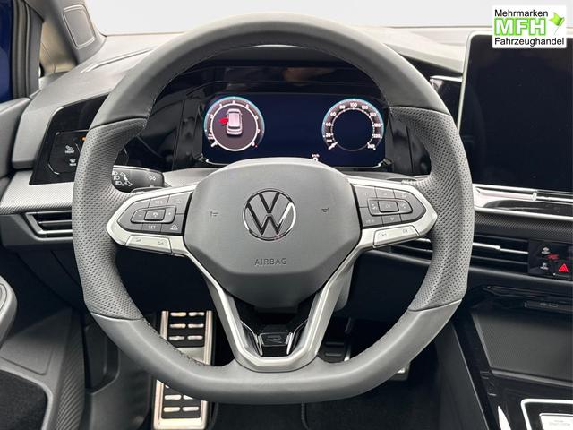 Volkswagen / Golf / Blau / / / PANO+LED-PLUS+ACC+SHZ+KEYLESS+KAMERA+18 ALU, Bei den verwendeten Bildern kann es sich um Beispielbilder handeln, ggf. teilweise mit Sonderausstattung.
