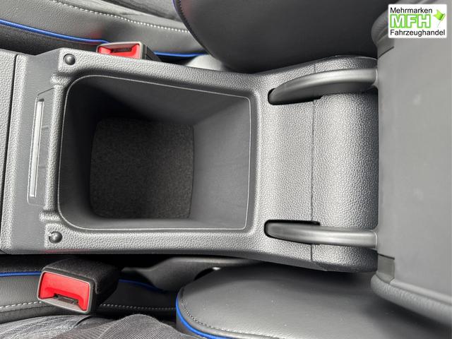 Volkswagen / Golf / Blau / / / PANO+LED-PLUS+ACC+SHZ+KEYLESS+KAMERA+18 ALU, Bei den verwendeten Bildern kann es sich um Beispielbilder handeln, ggf. teilweise mit Sonderausstattung.