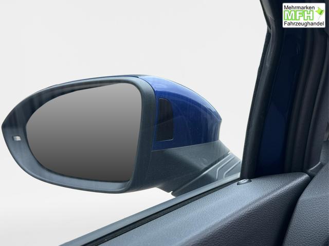 Volkswagen / Golf / Blau / / / PANO+LED-PLUS+ACC+SHZ+KEYLESS+KAMERA+18 ALU, Bei den verwendeten Bildern kann es sich um Beispielbilder handeln, ggf. teilweise mit Sonderausstattung.