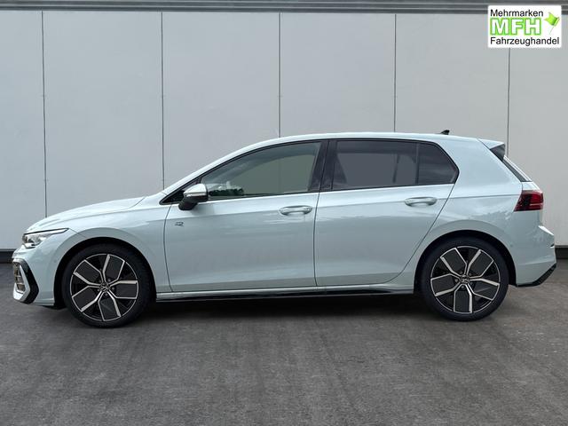 Volkswagen / Golf / Blau / / / LED-PLUS+ACC+SHZ+KEYLESS+KAMERA+18 ALU, Bei den verwendeten Bildern kann es sich um Beispielbilder handeln, ggf. teilweise mit Sonderausstattung.