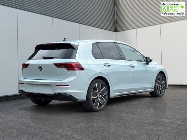 Volkswagen / Golf / Blau / / / LED-PLUS+ACC+SHZ+KEYLESS+KAMERA+18 ALU, Bei den verwendeten Bildern kann es sich um Beispielbilder handeln, ggf. teilweise mit Sonderausstattung.