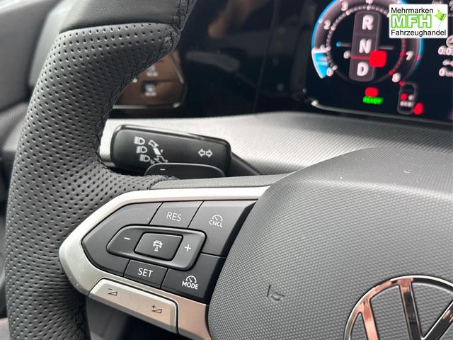 Volkswagen / Golf / Blau / / / LED-PLUS+ACC+SHZ+KEYLESS+KAMERA+18 ALU, Bei den verwendeten Bildern kann es sich um Beispielbilder handeln, ggf. teilweise mit Sonderausstattung.
