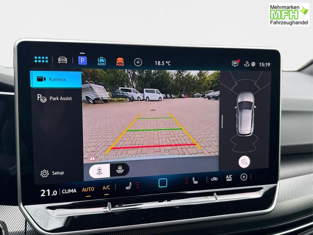 Volkswagen / Golf / Blau / / / LED-PLUS+ACC+SHZ+KEYLESS+KAMERA+18 ALU, Bei den verwendeten Bildern kann es sich um Beispielbilder handeln, ggf. teilweise mit Sonderausstattung.