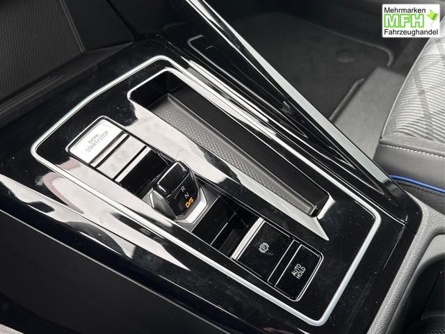 Volkswagen / Golf / Blau / / / LED-PLUS+ACC+SHZ+KEYLESS+KAMERA+18 ALU, Bei den verwendeten Bildern kann es sich um Beispielbilder handeln, ggf. teilweise mit Sonderausstattung.