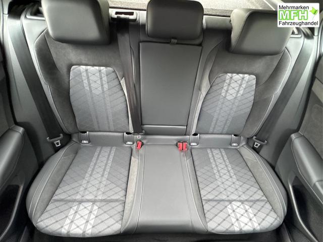 Volkswagen / Golf / Blau / / / LED-PLUS+ACC+SHZ+KEYLESS+KAMERA+18 ALU, Bei den verwendeten Bildern kann es sich um Beispielbilder handeln, ggf. teilweise mit Sonderausstattung.