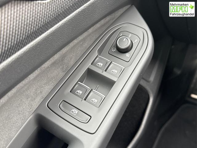 Volkswagen / Golf / Silber / / / LED-PLUS+ACC+SHZ+KEYLESS+KAMERA+18 ALU, Bei den verwendeten Bildern kann es sich um Beispielbilder handeln, ggf. teilweise mit Sonderausstattung.