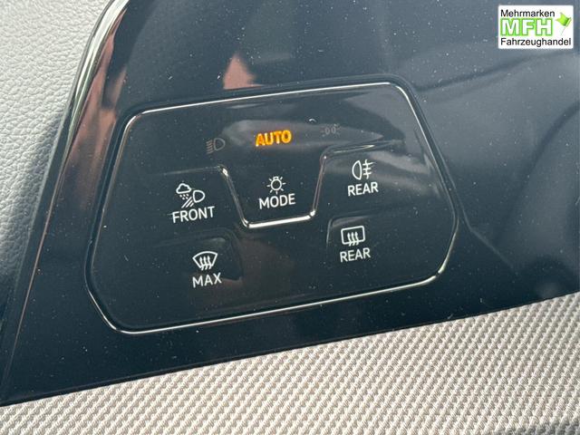 Volkswagen / Golf / Silber / / / LED-PLUS+ACC+SHZ+KEYLESS+KAMERA+18 ALU, Bei den verwendeten Bildern kann es sich um Beispielbilder handeln, ggf. teilweise mit Sonderausstattung.