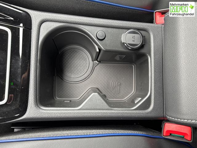 Volkswagen / Golf / Silber / / / LED-PLUS+ACC+SHZ+KEYLESS+KAMERA+18 ALU, Bei den verwendeten Bildern kann es sich um Beispielbilder handeln, ggf. teilweise mit Sonderausstattung.