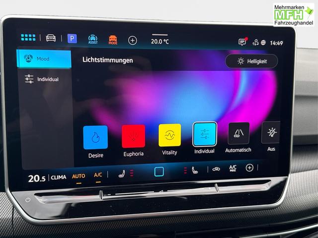 Volkswagen / Golf / Silber / / / LED-PLUS+ACC+SHZ+KEYLESS+KAMERA+18 ALU, Bei den verwendeten Bildern kann es sich um Beispielbilder handeln, ggf. teilweise mit Sonderausstattung.