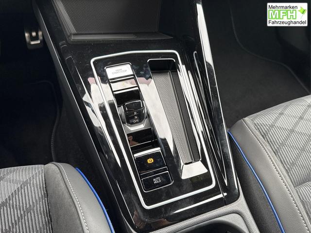 Volkswagen / Golf / Silber / / / LED-PLUS+ACC+SHZ+KEYLESS+KAMERA+18 ALU, Bei den verwendeten Bildern kann es sich um Beispielbilder handeln, ggf. teilweise mit Sonderausstattung.
