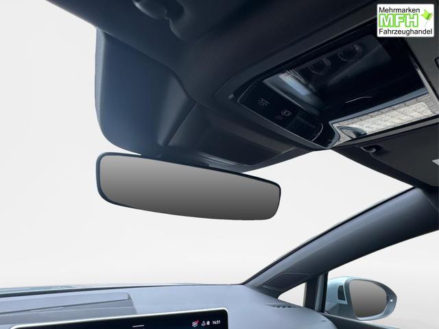 Volkswagen / Golf / Silber / / / LED-PLUS+ACC+SHZ+KEYLESS+KAMERA+18 ALU, Bei den verwendeten Bildern kann es sich um Beispielbilder handeln, ggf. teilweise mit Sonderausstattung.
