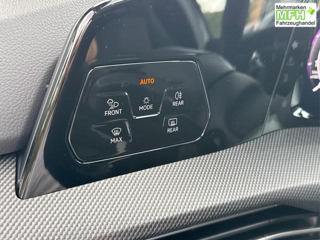 Volkswagen / Golf / Grau / / / PANO+LED-PLUS+ACC+SHZ+KEYLESS+KAMERA+18 ALU, Bei den verwendeten Bildern kann es sich um Beispielbilder handeln, ggf. teilweise mit Sonderausstattung.