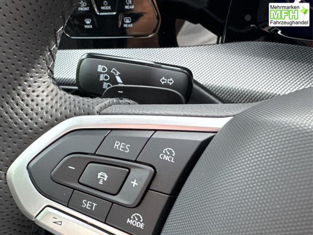 Volkswagen / Golf / Grau / / / PANO+LED-PLUS+ACC+SHZ+KEYLESS+KAMERA+18 ALU, Bei den verwendeten Bildern kann es sich um Beispielbilder handeln, ggf. teilweise mit Sonderausstattung.