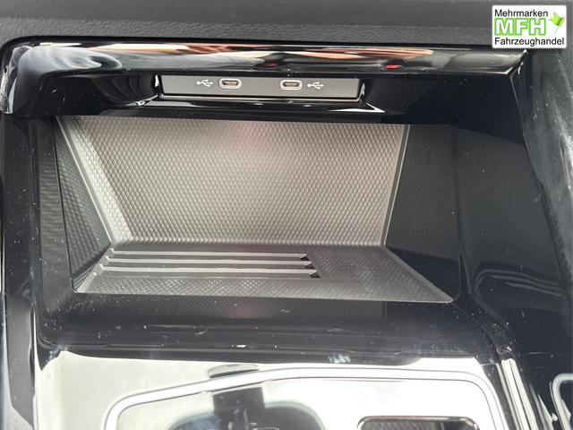 Volkswagen / Golf / Grau / / / PANO+LED-PLUS+ACC+SHZ+KEYLESS+KAMERA+18 ALU, Bei den verwendeten Bildern kann es sich um Beispielbilder handeln, ggf. teilweise mit Sonderausstattung.