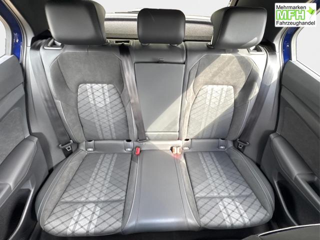 Volkswagen / Golf / Blau / / / PANO+LED-PLUS+ACC+SHZ+KEYLESS+KAMERA+18 ALU, Bei den verwendeten Bildern kann es sich um Beispielbilder handeln, ggf. teilweise mit Sonderausstattung.