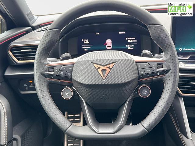 Cupra / Leon Sportstourer / Grau / / / 4x4 ST AHK+NAVI+eHK+KAMERA+MEMORY+ACC+19 ALU+LED, Bei den verwendeten Bildern kann es sich um Beispielbilder handeln, ggf. teilweise mit Sonderausstattung.