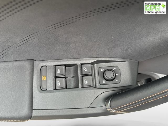 Cupra / Leon Sportstourer / Grau / / / 4x4 ST AHK+NAVI+eHK+KAMERA+MEMORY+ACC+19 ALU+LED, Bei den verwendeten Bildern kann es sich um Beispielbilder handeln, ggf. teilweise mit Sonderausstattung.