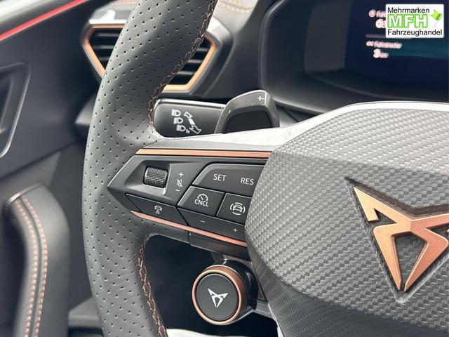 Cupra / Leon Sportstourer / Grau / / / 4x4 ST AHK+NAVI+eHK+KAMERA+MEMORY+ACC+19 ALU+LED, Bei den verwendeten Bildern kann es sich um Beispielbilder handeln, ggf. teilweise mit Sonderausstattung.