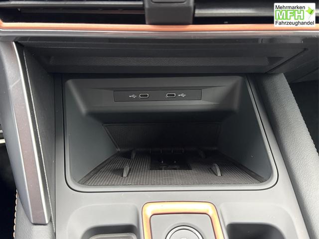 Cupra / Leon Sportstourer / Grau / / / 4x4 ST AHK+NAVI+eHK+KAMERA+MEMORY+ACC+19 ALU+LED, Bei den verwendeten Bildern kann es sich um Beispielbilder handeln, ggf. teilweise mit Sonderausstattung.