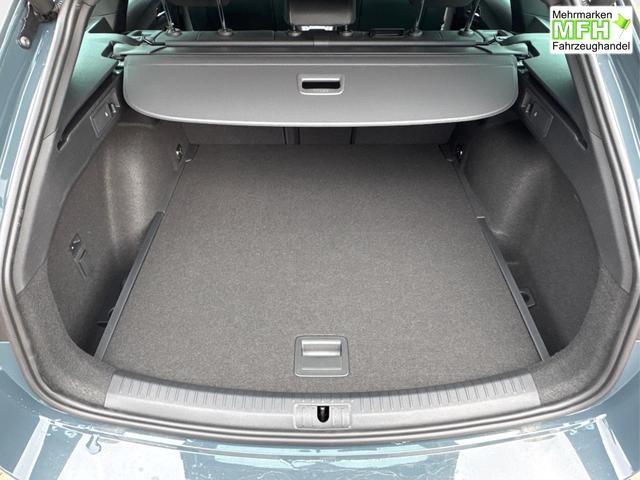 Cupra / Leon Sportstourer / Blau / / / 4x4 ST AHK+NAVI+eHK+KAMERA+MEMORY+ACC+19 ALU+LED, Bei den verwendeten Bildern kann es sich um Beispielbilder handeln, ggf. teilweise mit Sonderausstattung.