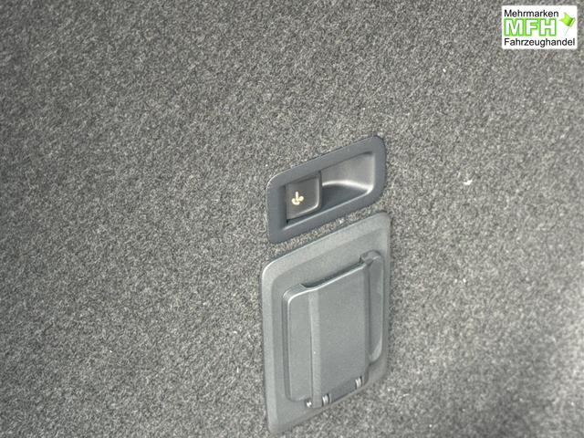 Cupra / Leon Sportstourer / Blau / / / 4x4 ST AHK+NAVI+eHK+KAMERA+MEMORY+ACC+19 ALU+LED, Bei den verwendeten Bildern kann es sich um Beispielbilder handeln, ggf. teilweise mit Sonderausstattung.