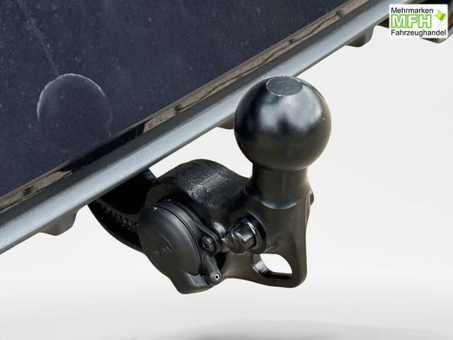 Cupra / Leon Sportstourer / Blau / / / 4x4 ST AHK+NAVI+eHK+KAMERA+MEMORY+ACC+19 ALU+LED, Bei den verwendeten Bildern kann es sich um Beispielbilder handeln, ggf. teilweise mit Sonderausstattung.