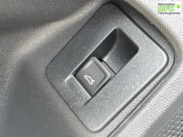 Cupra / Leon Sportstourer / Blau / / / 4x4 ST AHK+NAVI+eHK+KAMERA+MEMORY+ACC+19 ALU+LED, Bei den verwendeten Bildern kann es sich um Beispielbilder handeln, ggf. teilweise mit Sonderausstattung.