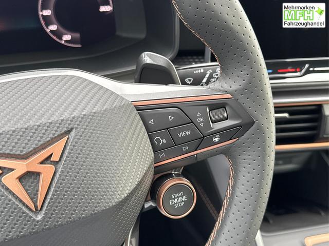 Cupra / Leon Sportstourer / Blau / / / 4x4 ST AHK+NAVI+eHK+KAMERA+MEMORY+ACC+19 ALU+LED, Bei den verwendeten Bildern kann es sich um Beispielbilder handeln, ggf. teilweise mit Sonderausstattung.