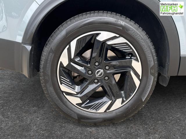 Nissan / Qashqai / Grau / / / QQ N-Connecta PANORAMA+beh.SCHEIBE+NAVI+AHK+ACC+WINTER