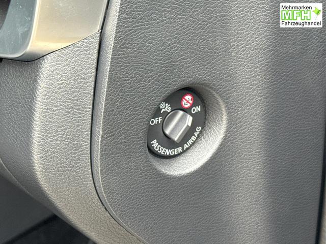 Nissan / Qashqai / Grau / / / QQ N-Connecta PANORAMA+beh.SCHEIBE+NAVI+AHK+ACC+WINTER