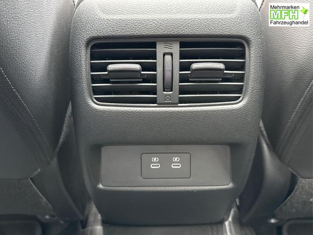Nissan / Qashqai / Grau / / / QQ N-Connecta PANORAMA+beh.SCHEIBE+NAVI+AHK+ACC+WINTER