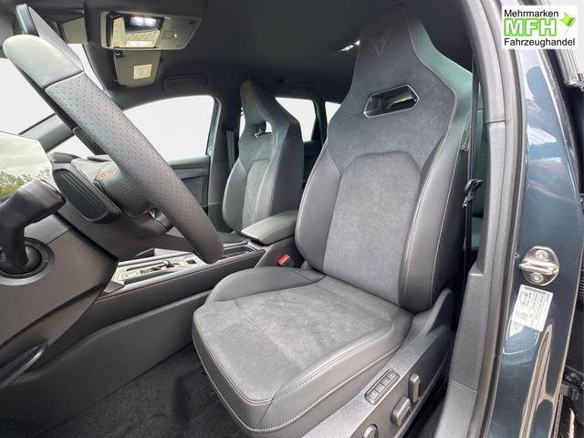 Cupra / Leon Sportstourer / Grau / / / 4x4 ST AHK+NAVI+eHK+KAMERA+MEMORY+ACC+19 ALU+LED, Bei den verwendeten Bildern kann es sich um Beispielbilder handeln, ggf. teilweise mit Sonderausstattung.