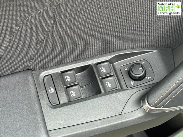 Cupra / Leon Sportstourer / Grau / / / ST 4x4 AHK+eHK+NAVI+ACC+SHZ+18 ALU+LED, Bei den verwendeten Bildern kann es sich um Beispielbilder handeln, ggf. teilweise mit Sonderausstattung.