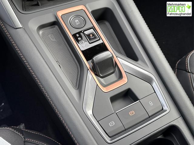 Cupra / Leon Sportstourer / Grau / / / ST 4x4 AHK+eHK+NAVI+ACC+SHZ+18 ALU+LED, Bei den verwendeten Bildern kann es sich um Beispielbilder handeln, ggf. teilweise mit Sonderausstattung.